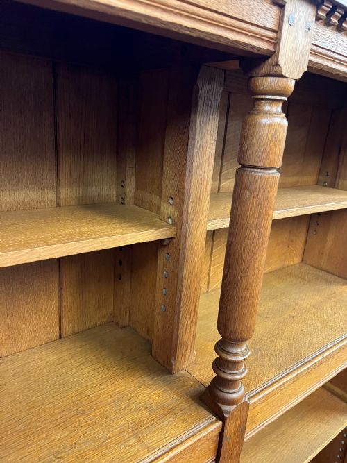 CIRCA 1900 OAK BREAKFRONT BOOKCASE - ADDITIONAL PHOTO 7