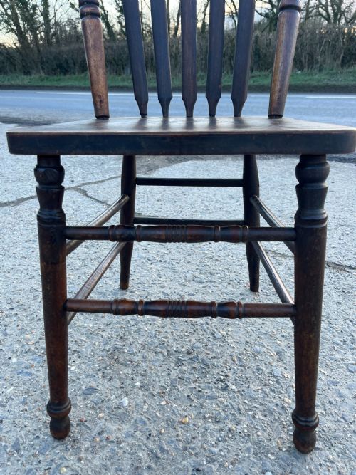 CIRCA 1900 SET OF 4 AMERICAN BEECH KITCHEN CHAIRS - ADDITIONAL PHOTO 2