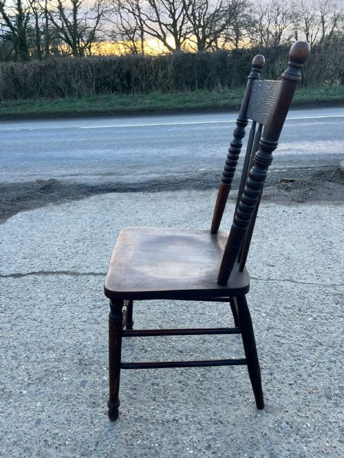 CIRCA 1900 SET OF 4 AMERICAN BEECH KITCHEN CHAIRS - ADDITIONAL PHOTO 5