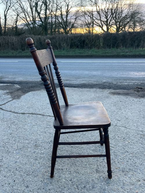 CIRCA 1900 SET OF 4 AMERICAN BEECH KITCHEN CHAIRS - ADDITIONAL PHOTO 6