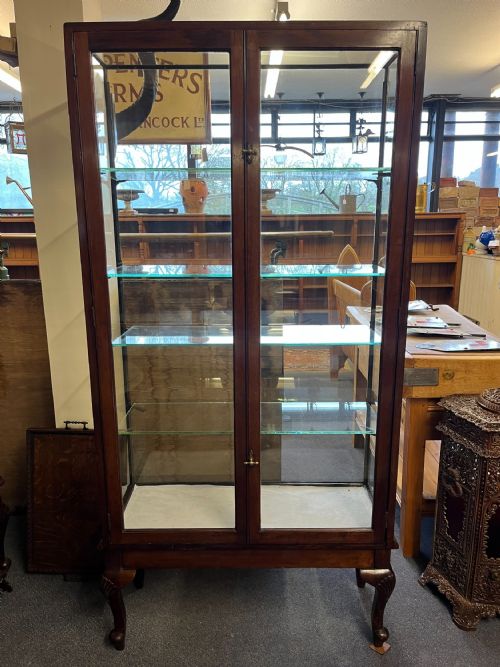 1920s 2 door mahogany display cabinet on cabriole legs - CATEGORY: ANTIQUE CABINETS - DATED 1920