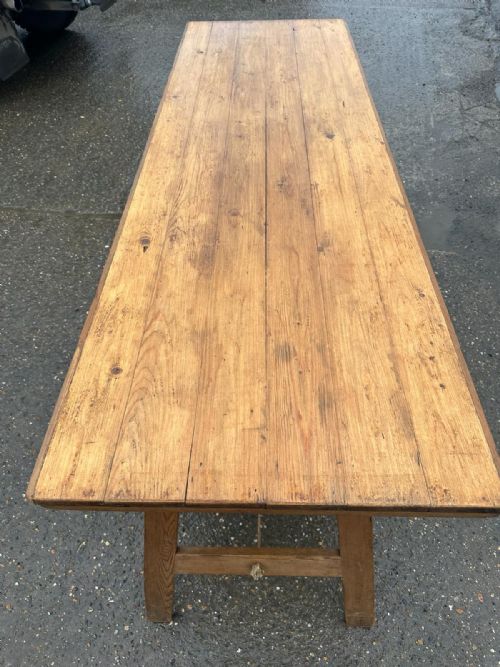 EARLY 20TH CENTURY PINE TRESTLE TABLE - ADDITIONAL PHOTO 5