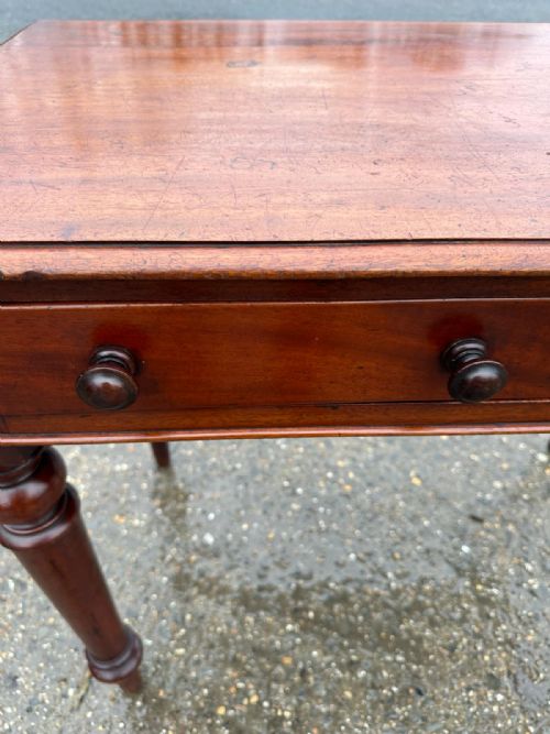 VICTORIAN MAHOGANY WRITING SIDE TABLE WITH 2 DRAWERS - ADDITIONAL PHOTO 4