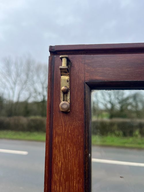 1920S 2 DOOR MAHOGANY DISPLAY CABINET ON CABRIOLE LEGS - ADDITIONAL PHOTO 7