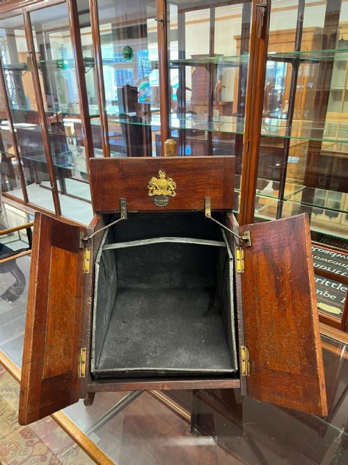 CIRCA 1900 MAHOGANY COAL BOX SCUTTLE - ADDITIONAL PHOTO 7