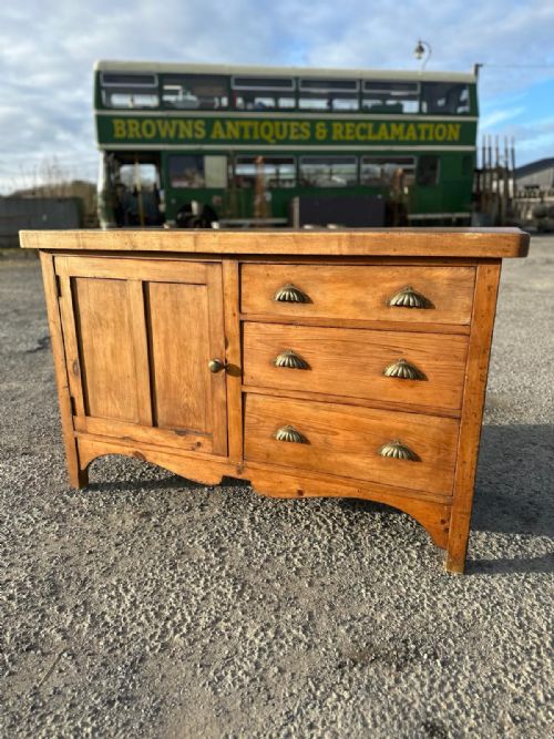 victorian pine dresser base - CATEGORY: ANTIQUE SIDEBOARDS - DATED VICTORIAN