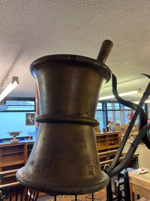 19TH CENTURY APOTHECARY TRADE SIGN IN THE FORM OF A PESTLE MORTAR - ADDITIONAL PHOTO 13