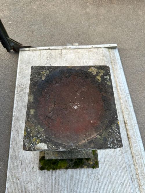 19TH CENTURY STONE BIRD BATH WITH FOSSILS - ADDITIONAL PHOTO 5