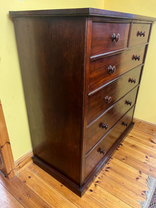 UNUSUALLY LARGE VICTORIAN MAHOGANY 2 OVER 4 CHEST OF DRAWERS - ADDITIONAL PHOTO 8