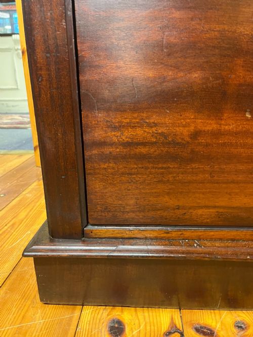 UNUSUALLY LARGE VICTORIAN MAHOGANY 2 OVER 4 CHEST OF DRAWERS - ADDITIONAL PHOTO 9