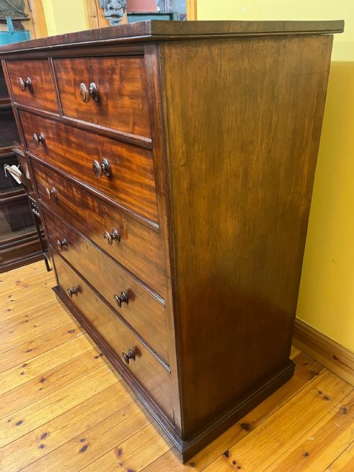 UNUSUALLY LARGE VICTORIAN MAHOGANY 2 OVER 4 CHEST OF DRAWERS - ADDITIONAL PHOTO 13