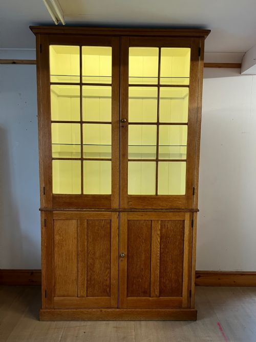 CIRCA 1920 OAK SCHOOL CUPBOARD - ADDITIONAL PHOTO 3