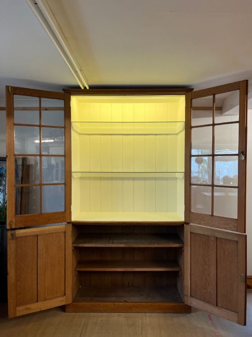 CIRCA 1920 OAK SCHOOL CUPBOARD - ADDITIONAL PHOTO 6