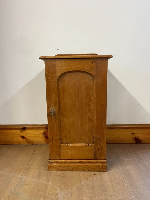 victorian pine bedside cabinet - CATEGORY: ANTIQUE CUPBOARDS - DATED VICTORIAN