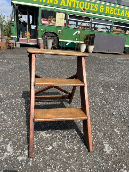 victorian pine oak folding library steps - CATEGORY: ANTIQUE MISCELLANEOUS - DATED VICTORIAN