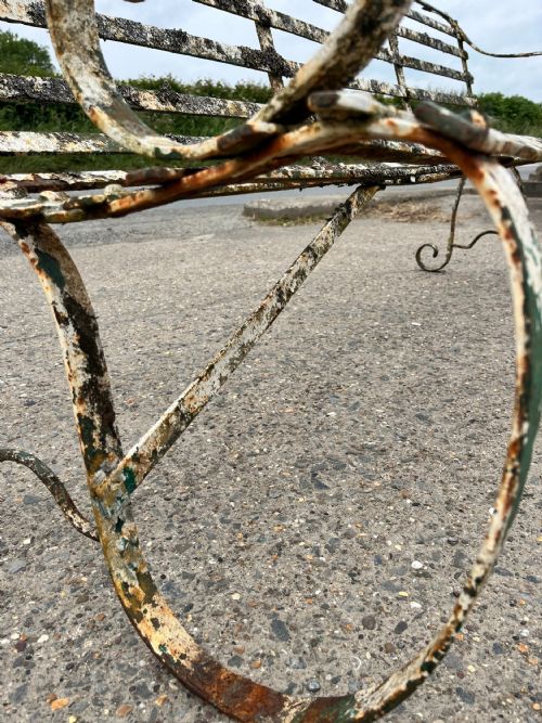 VICTORIAN WROUGHT IRON STRAPWORK GARDEN BENCH - ADDITIONAL PHOTO 4