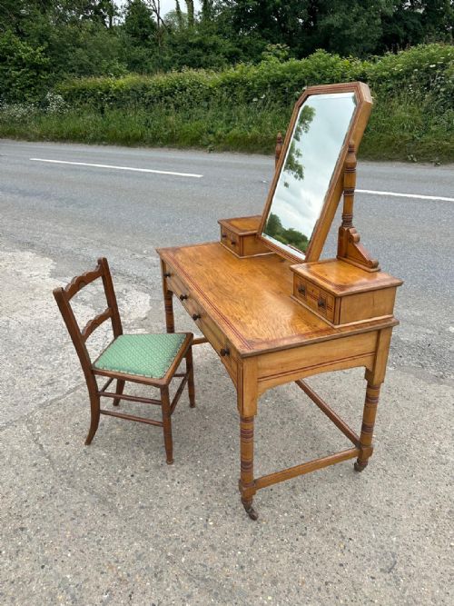 A GOOD AESTHTIC MOVEMENT ASH OAK DRESSING TABLE AND ASSOCIATED CHAIR CIRCA 1870S - ADDITIONAL PHOTO 11