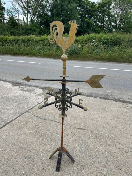 EARLY 20TH CENTURY COCKEREL TOPPED WEATHER VANE - ADDITIONAL PHOTO 6