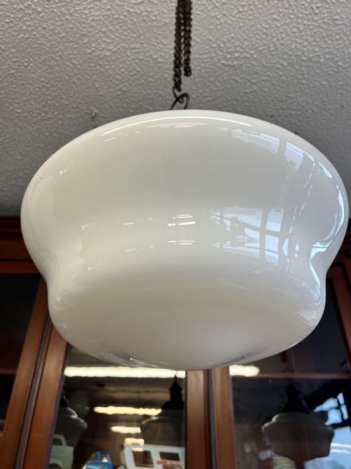 UNUSUALLY LARGE EARLY 20TH CENTURY OPALINE CHAPEL LIGHT - ADDITIONAL PHOTO 4