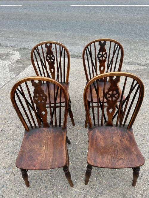 HARLEQUIN SET OF 4 19TH CENTURY ELM WHEELBACK CHAIRS - ADDITIONAL PHOTO 2