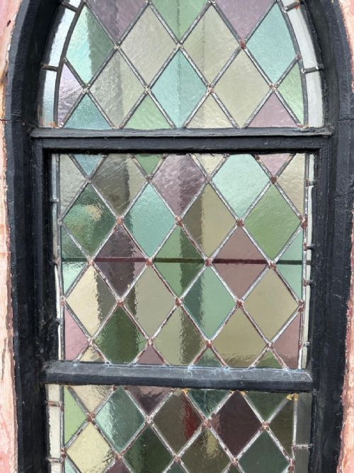 VICTORIAN ARCH TOP CHURCH WINDOW WITH DIAMOND PANES - ADDITIONAL PHOTO 3