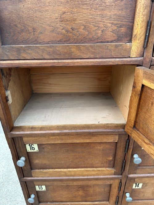 1920S OAK LOCKERS WITH 27 COMPARTMENTS - ADDITIONAL PHOTO 4