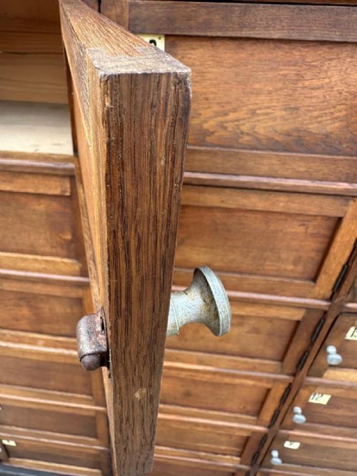 1920S OAK LOCKERS WITH 27 COMPARTMENTS - ADDITIONAL PHOTO 7