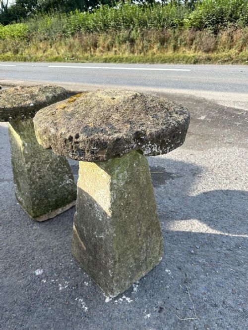 ORIGINAL SET OF 4 19TH CENTURY STADDLE STONES BELIEVED TO BE COTSWOLD STONE - ADDITIONAL PHOTO 13