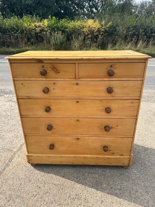 victorian pine 24 chest of drawers - CATEGORY: ANTIQUE CHEST OF DRAWERS - DATED VICTORIAN