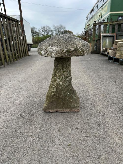 circa 1800 cornish granite staddle stone - CATEGORY: ANTIQUE MISCELLANEOUS - DATED 1800