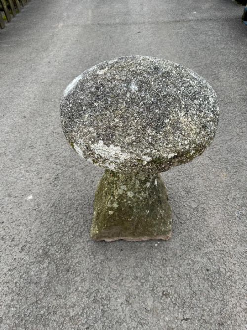 CIRCA 1800 CORNISH GRANITE STADDLE STONE - ADDITIONAL PHOTO 1