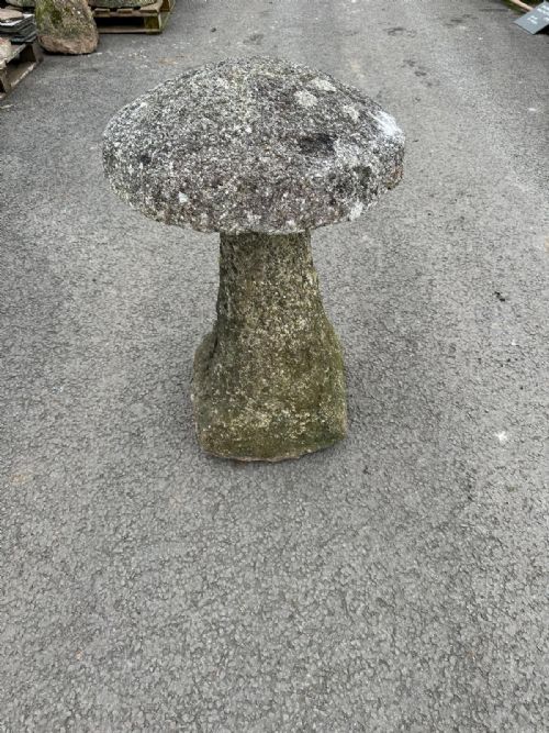 CIRCA 1800 CORNISH GRANITE STADDLE STONE - ADDITIONAL PHOTO 3