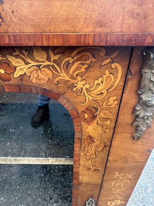 19TH CENTURY WALNUT PIER CABINET WITH BOXWOOD MARQUETRY - ADDITIONAL PHOTO 7