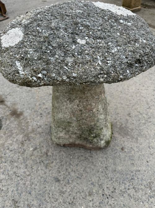 CIRCA 1800 CORNISH GRANITE STADDLE STONE - ADDITIONAL PHOTO 2