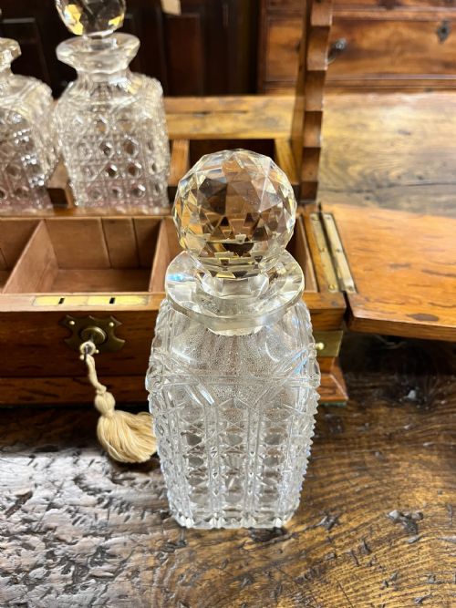 VICTORIAN OAK TANTALUS WITH THREE CUT GLASS DECANTERS - ADDITIONAL PHOTO 8