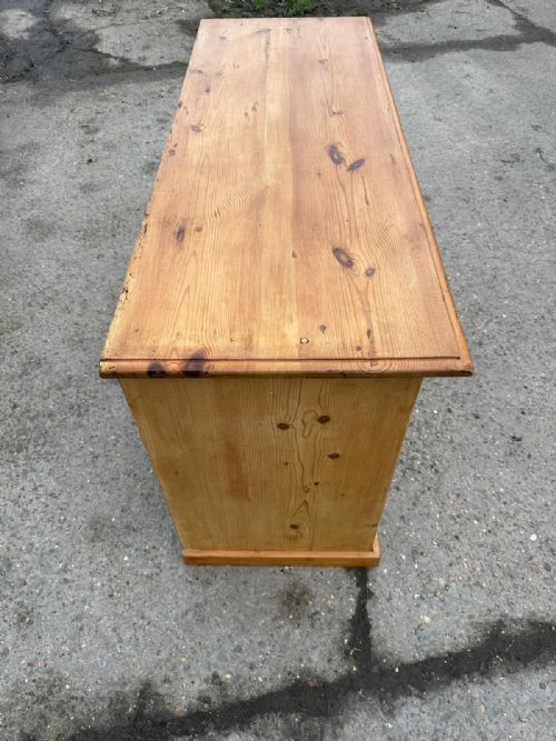 CIRCA 1900 PINE DRESSER BASE - ADDITIONAL PHOTO 3