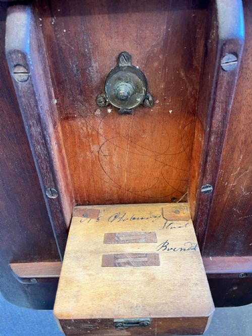 CIRCA 1800 GEORGIAN MAHOGANY TILT TOP TABLE - ADDITIONAL PHOTO 1