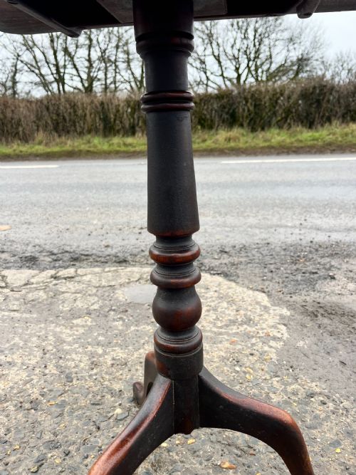 CIRCA 1800 GEORGIAN MAHOGANY TILT TOP TABLE - ADDITIONAL PHOTO 10