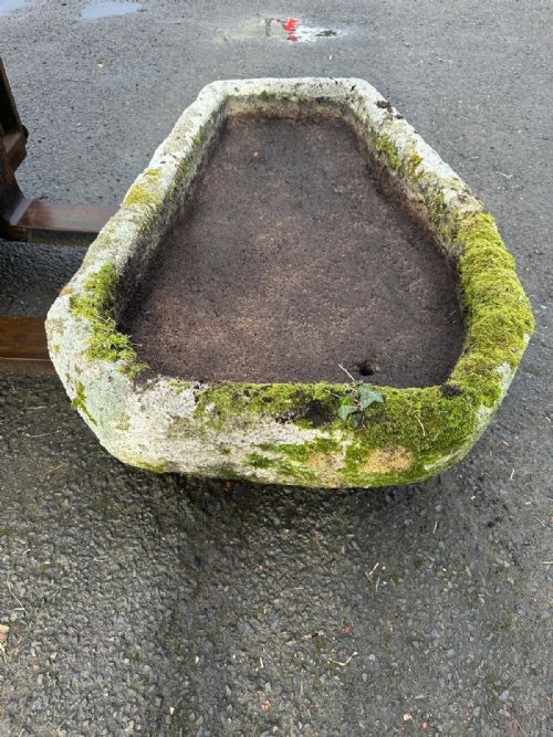BELIEVED TO BE 15TH CENTURY OR EARLIER CORNISH GRANITE COFFIN BASE - ADDITIONAL PHOTO 2