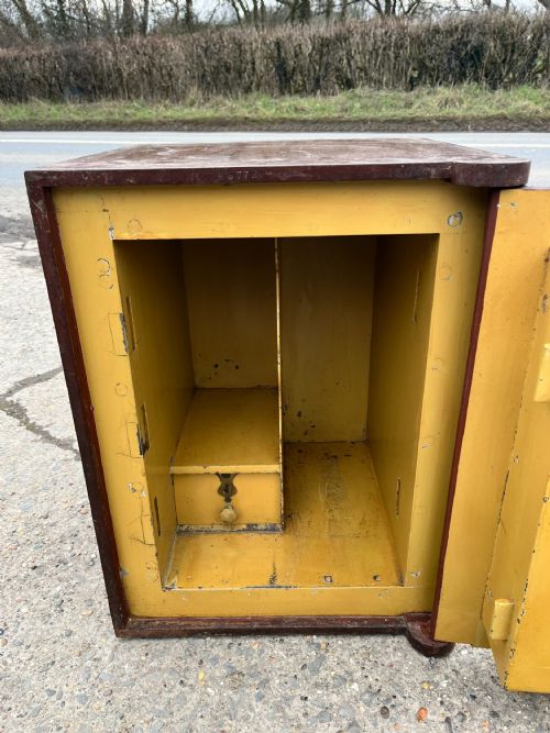CIRCA 1900 MILNERS SAFE - ADDITIONAL PHOTO 10