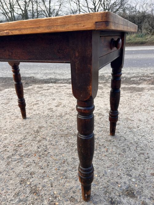 VICTORIAN PINE SCRUB TOP KITCHEN TABLE - ADDITIONAL PHOTO 4