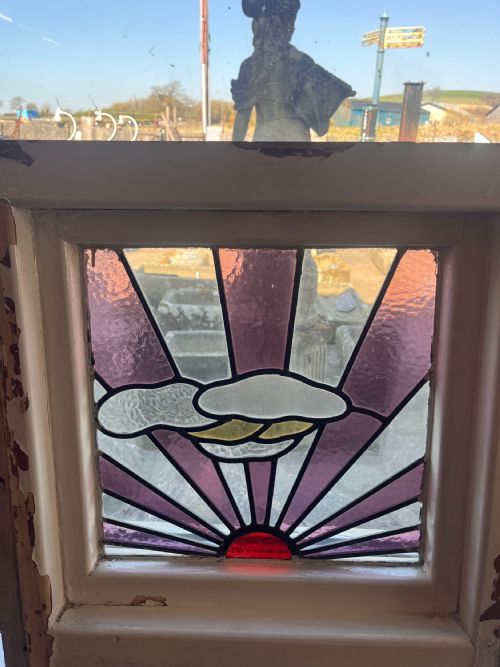 A BEAUTIFUL DECO SUNBURST STAINED GLASS PANEL CLARICE CLIFF STYLE - ADDITIONAL PHOTO 1