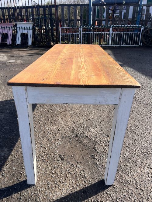 CIRCA 1900 PINE TABLE WITH LAYERS OF OLD PAINT - ADDITIONAL PHOTO 6