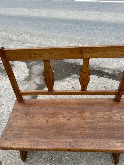 19TH CENTURY EAST EUROPEAN PINE BENCH - ADDITIONAL PHOTO 4