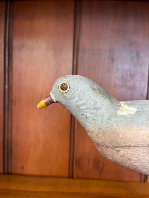 CIRCA 1930S POLYCHROME PAINTED AND CARVED WOODEN PIGEON DECOY BY HARRY BODDY - ADDITIONAL PHOTO 10