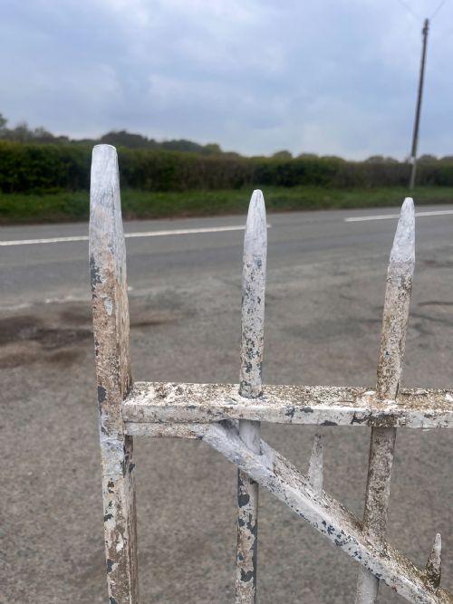 MID 19TH CENTURY WROUGHT IRON 8FT ESTATE GATE - ADDITIONAL PHOTO 2