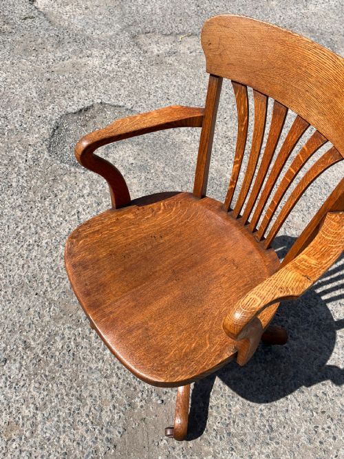 1920S OAK SWIVEL DESK CHAIR BY BIDDICK CO HOUSE FURNISHERS BRIDGWATER BURNHAMH408RN - ADDITIONAL PHOTO 4
