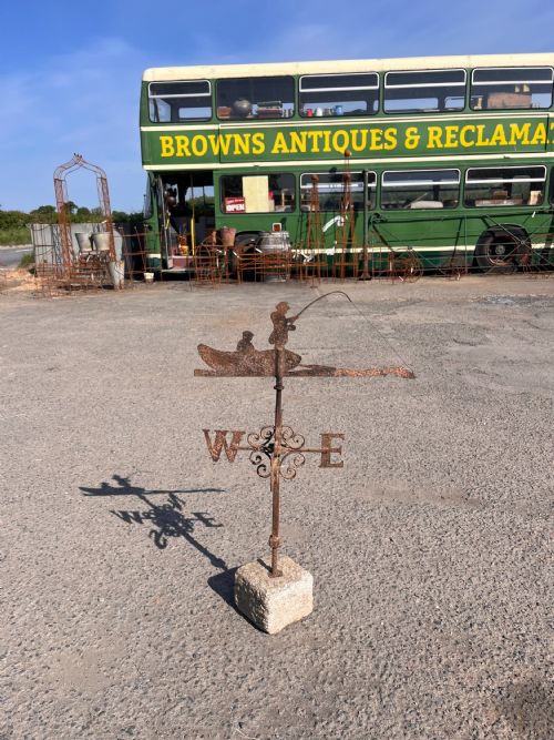 CIRCA 1920 WEATHER VANE DEPICTING FISHERMEN IN A BOAT - ADDITIONAL PHOTO 1