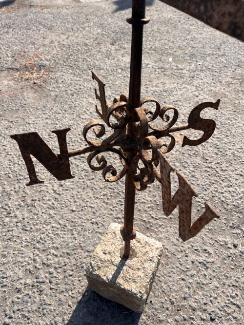 CIRCA 1920 WEATHER VANE DEPICTING FISHERMEN IN A BOAT - ADDITIONAL PHOTO 2