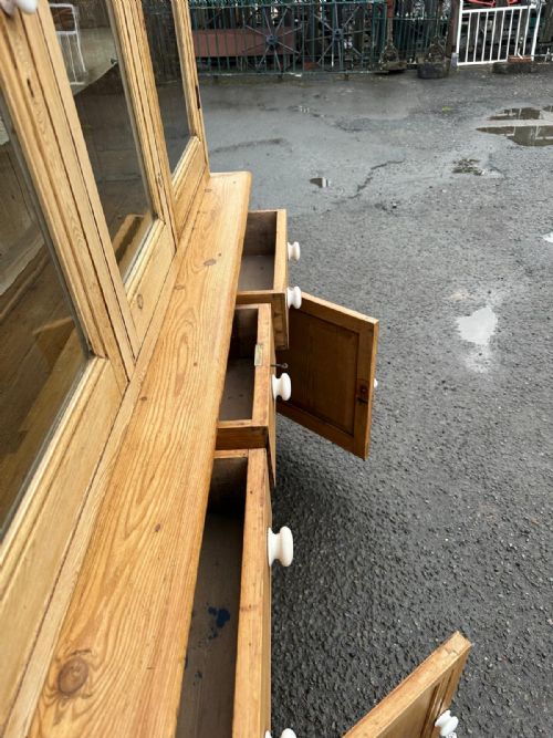 VICTORIAN PINE GLAZED TOP DRESSER - ADDITIONAL PHOTO 3